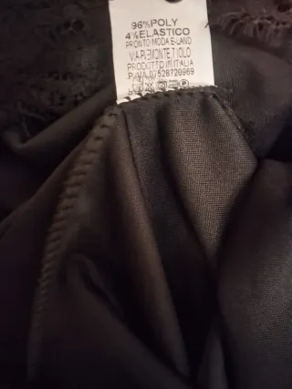 Abito da festa rosso e nero con pizzo