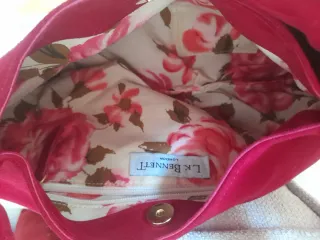 Conjunto bolso y zapatos ante piel Londres Fucsia.