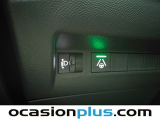 Peugeot 2008 Allure Hybrid eDCS6 107 kW (145 CV)