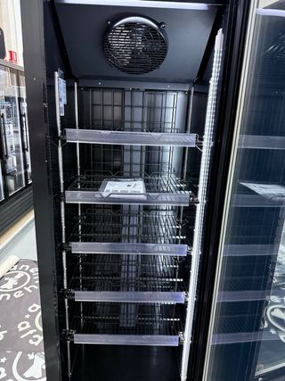 CONGELADOR VERTICAL AFANEH DE UNA PUERTA