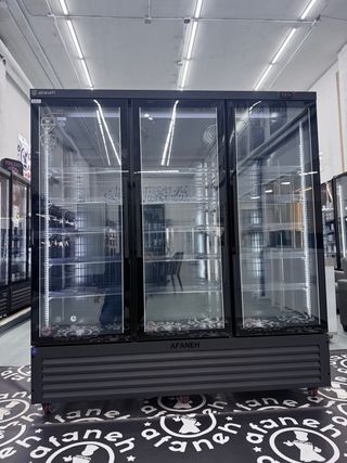 CONGELADOR VERTICAL AFANEH DE 3 PUERTAS,