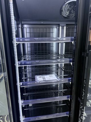 CONGELADOR VERTICAL AFANEH DE 3 PUERTAS,