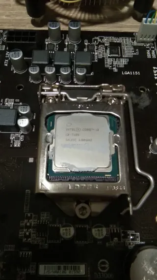 Placa Base y Ventilador Intel