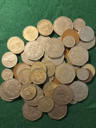 Lotto di 60 monete del Regno Unito