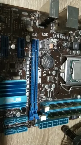 Placa Base ASUS con Procesador