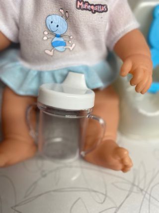 Muñeca Bebé Pipí Muñequitas