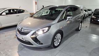 Opel Zafira Tourer 2015