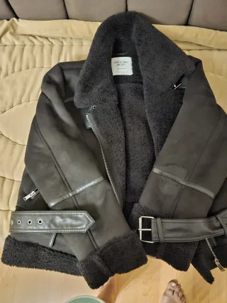 Cazadora Negra Stradivarius Mujer