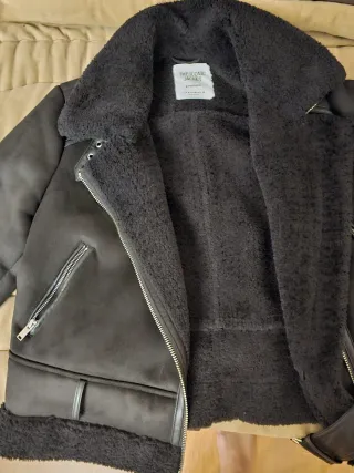 Cazadora Negra Stradivarius Mujer