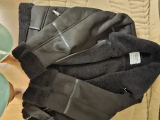 Cazadora Negra Stradivarius Mujer