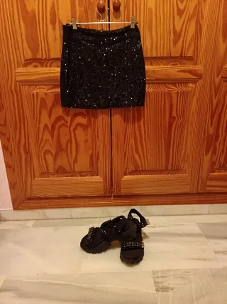 Falda lentejuelas negra