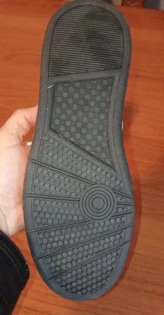 Zapatillas Blancheporte Beige y Blancas nuevas