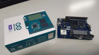 Arduino Uno Q