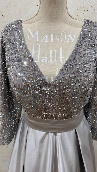 Vestido de gala plateado lentejuelas