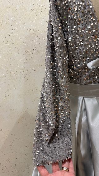 Vestido de gala plateado lentejuelas