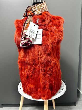 Conjunto Chaleco, Cinturón y Pañuelo a estrenar.