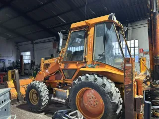 Excavación y agujeros para piscinas