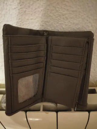 Monedero mujer gris