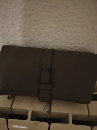 Monedero mujer gris