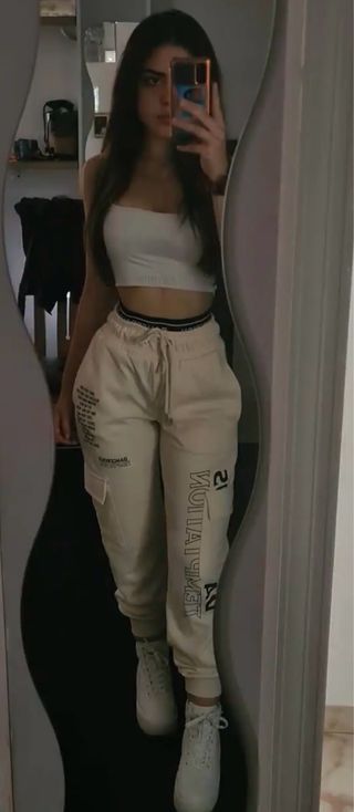 Pantalón de chándal Bershka beige