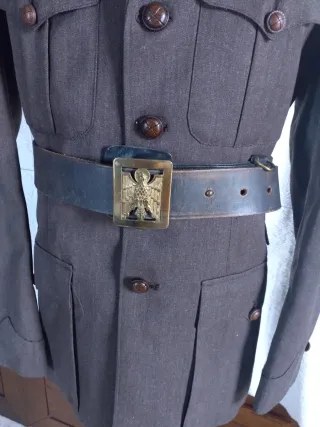 Lote militar época uniforme y gorra