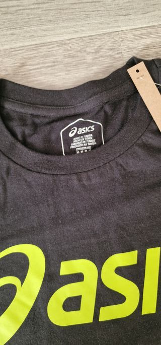 CAMISETA ASICS CON ETIQUETA