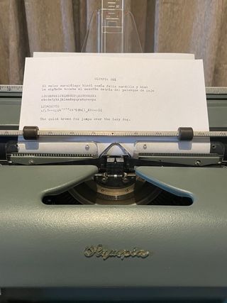 Máquina de escribir Olympia SG1