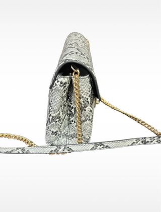 Bolso bandolera estampado serpiente