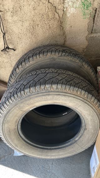 Neumaticos Michelin 235/70/R16
