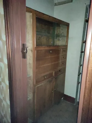 Mobile dispensa da restaurare