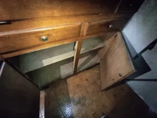 Mobile dispensa da restaurare