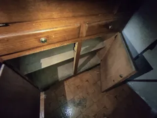 Mobile dispensa da restaurare