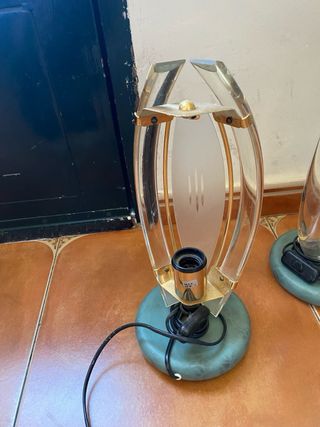 Lámparas de mesita de noche doradas y verdes