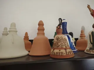Campane in ceramica decorate