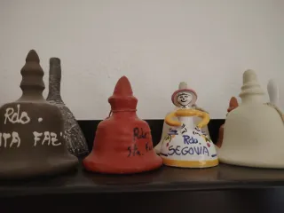 Campane in ceramica decorate