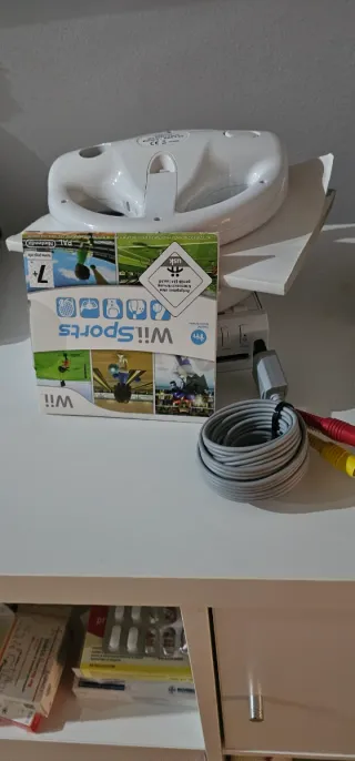 Nintendo Wii Sports + Volante Bianco