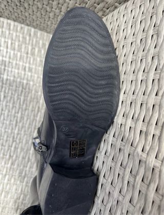 Botas/Botines negros con cordones y hebillas