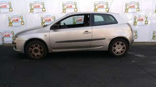 Fiat 1064691 46784224 centralita cierre stilo 192