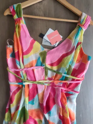 Vestido fiesta largo y estampado