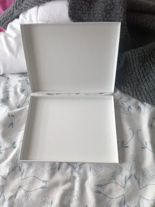 Caja VACIA iPad Magic Keyboard