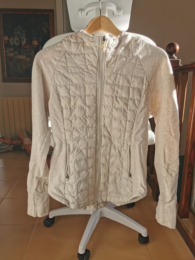 Chaqueta The North Face Beige ThermoBall Hybrid