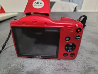 Macchina fotografica Canon con custodia