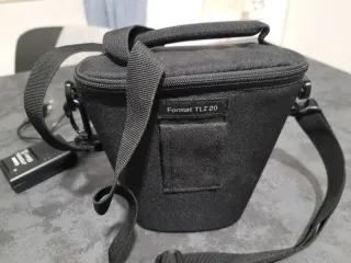 Macchina fotografica Canon con custodia