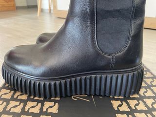 Stivali alti donna vera pelle neri