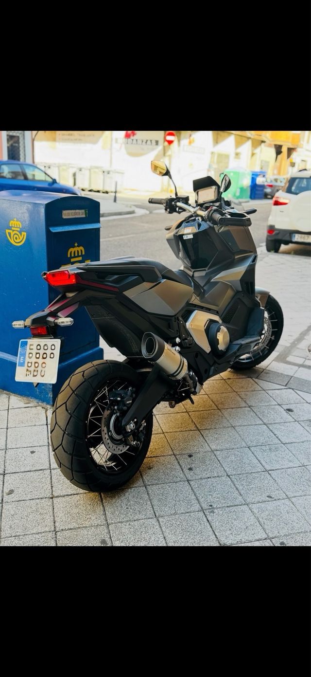 Honda XADV 750