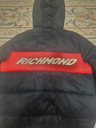 Giubbotto Richmond con cappuccio