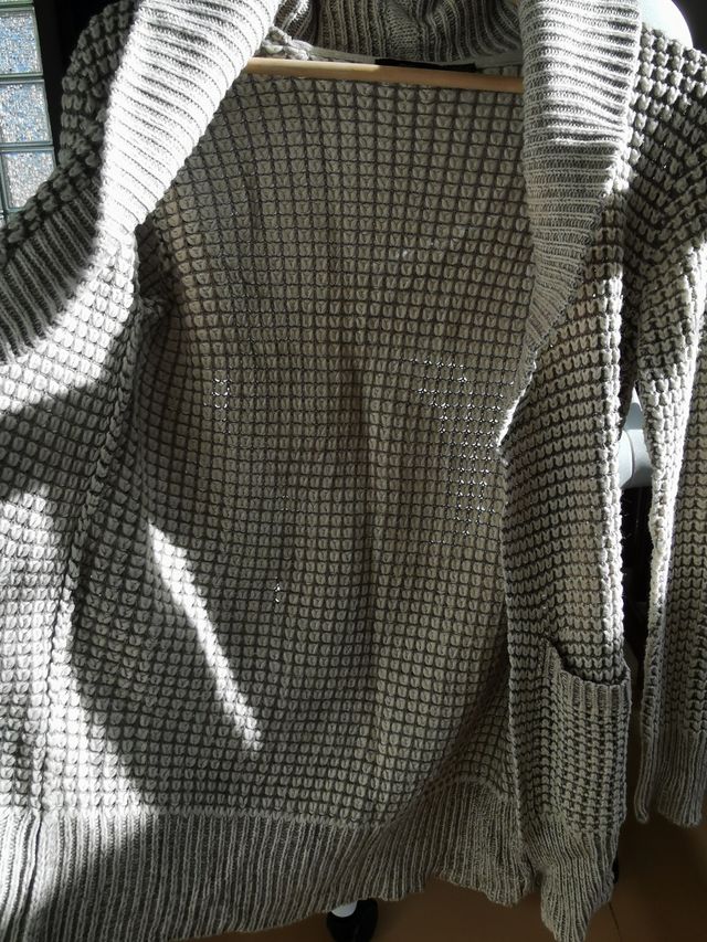 Cárdigan beige y gris talla única