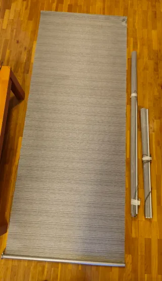 3 tende in tessuto grigie