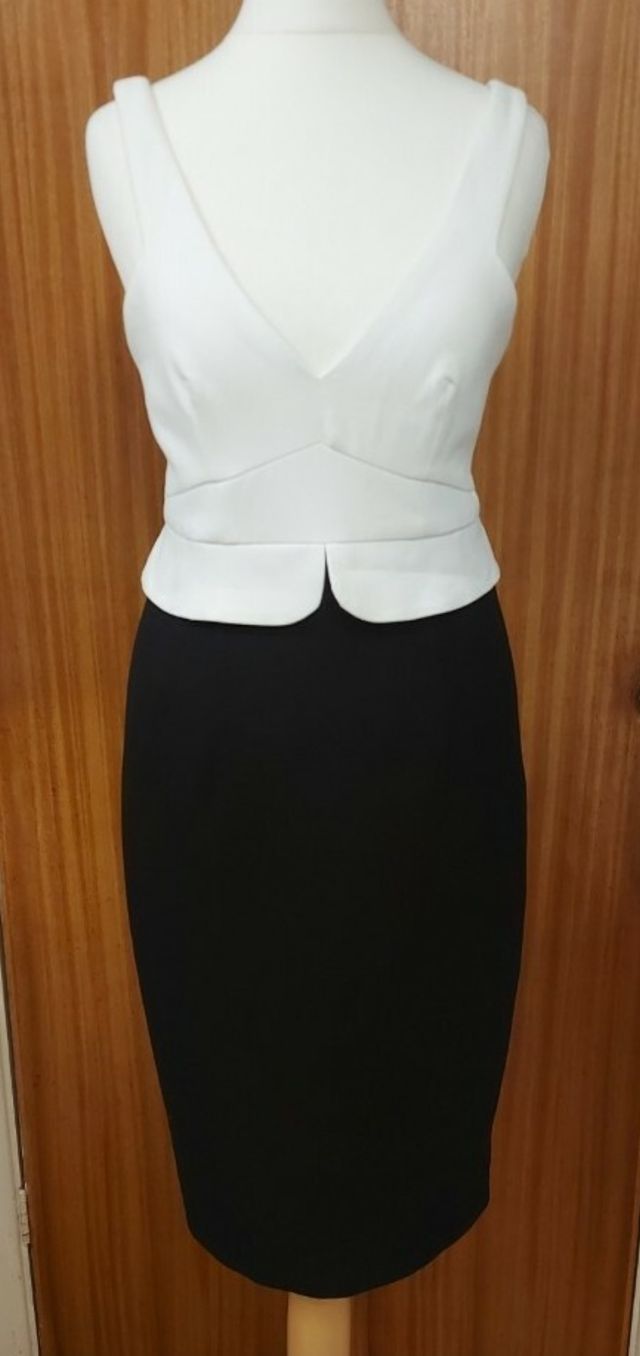 Vestido blanco y negro