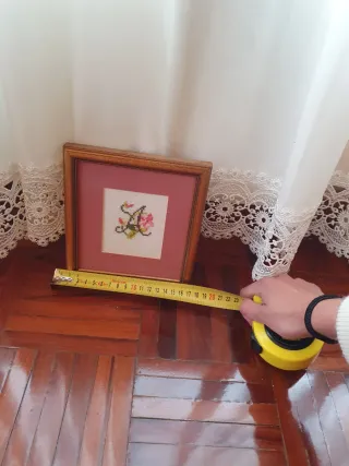 Cuadro Letra A Bordada Marco Madera